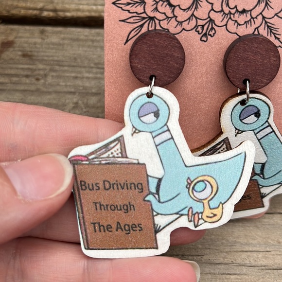 Mo Willems “ Pigeon and Duckling” Book Character Teacher Earrings - Picture 9 of 10